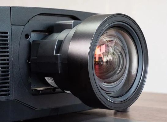 Projetor Laser Holográfico 4K 7D Flyin EL-G36KU com 3LCD 30000 ANSI Lumens para Mapeamento 3D em Edifícios Externos e Projeção em Grandes Espaços