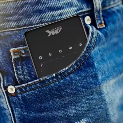 Flyin S90 4K Mini portátil Android Smart DLP Projector WIFI Bluetooth habilitado em forma de telefone móvel US Plug LED lâmpada 3D Bateria