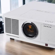 Distância de projeção 1,24-100m Projector de auditório espaçoso com 30000 lumens
